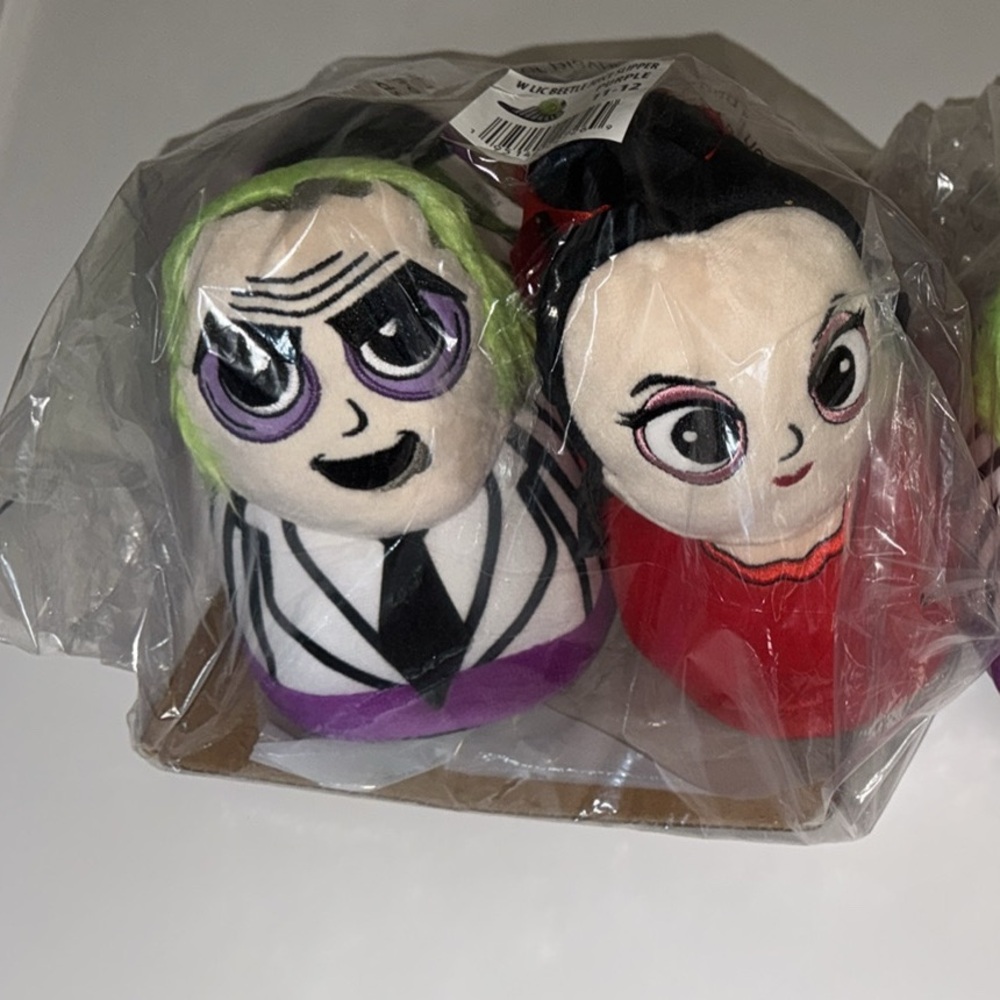 Women's Beetlejuice 11/12 Slippers